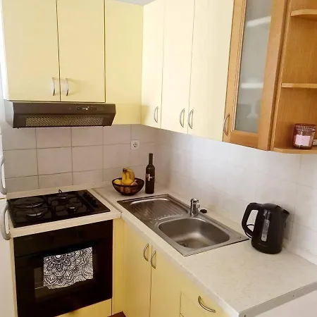 Maro Apartment *